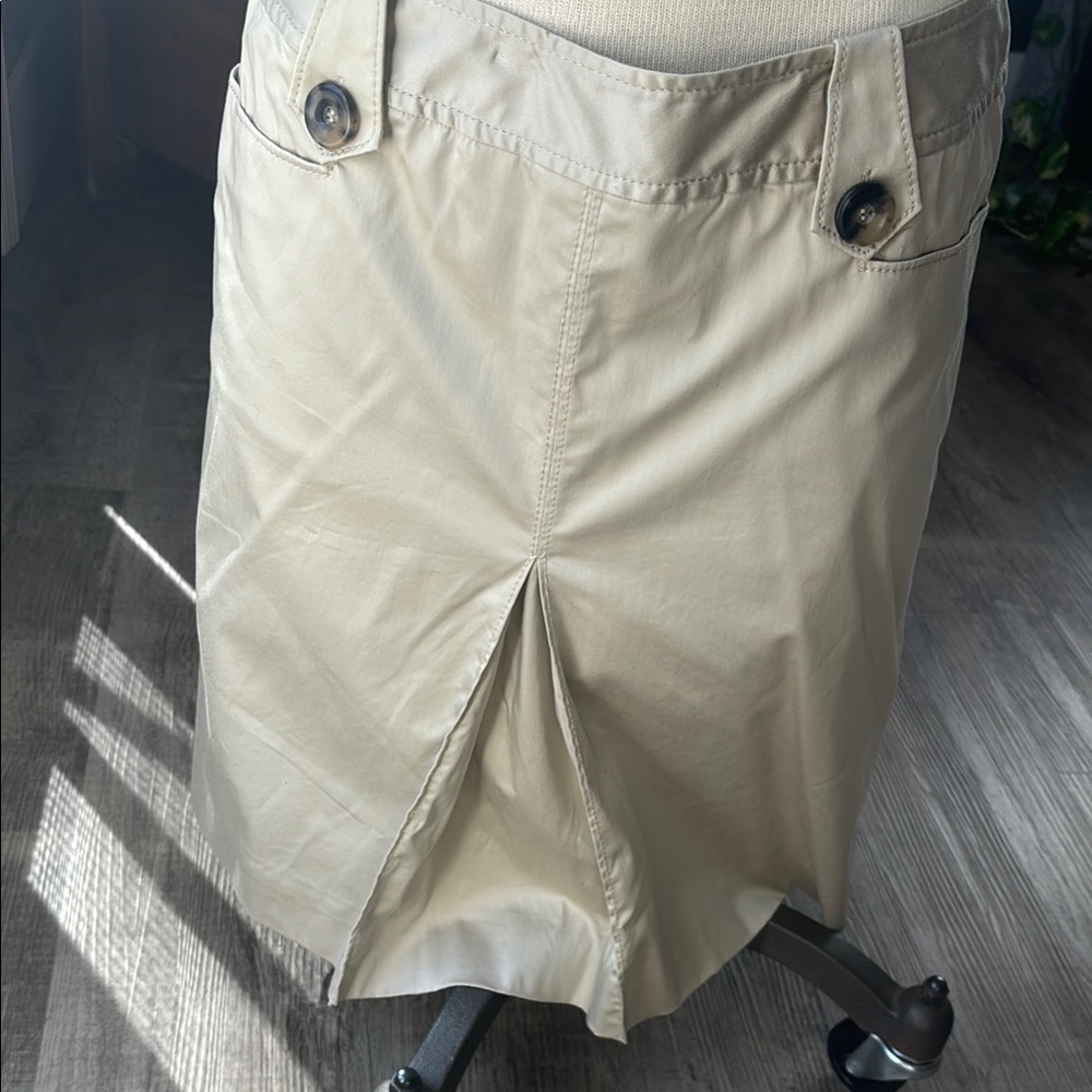NWOT White House Black Market beige skirt